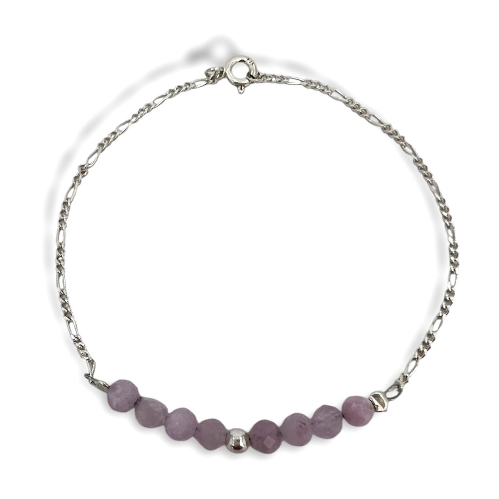 Pulsera de cuentas de Kunzita y cadena de Plata.