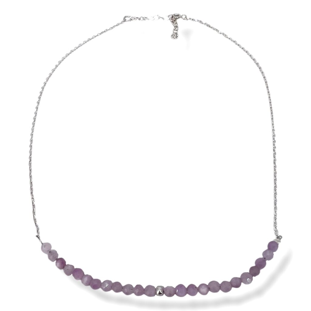 Collar de Plata con cuentas de Kunzita.
