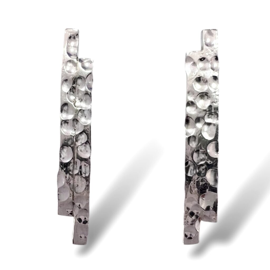Aretes de Plata martillada.