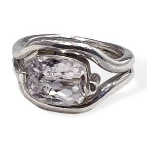 ANILLO KUNZITA