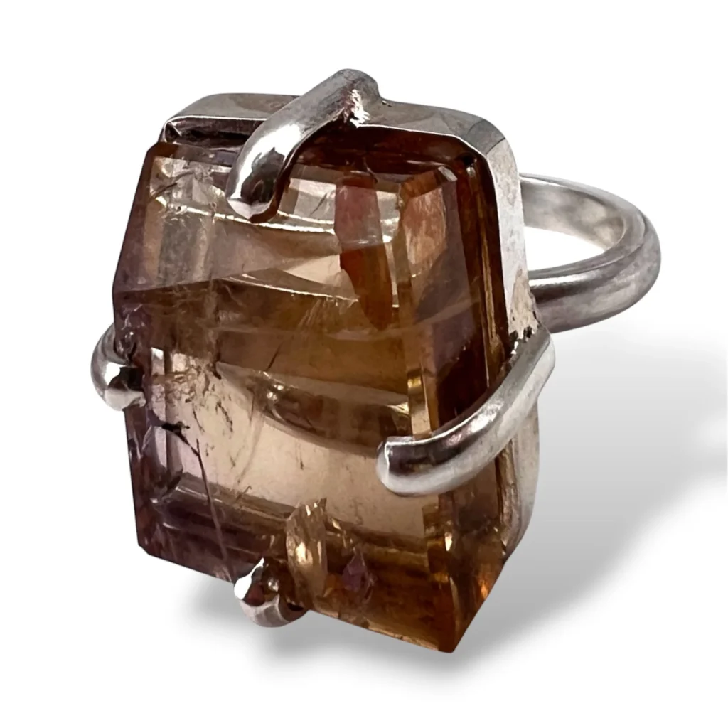 Anillo de Plata con Citrino. Medida 7 con aro regulable.