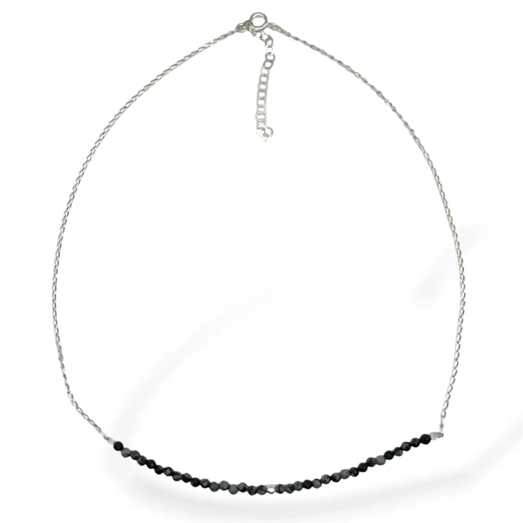 Collar de Plata y Obsidiana Copo de Nieve.