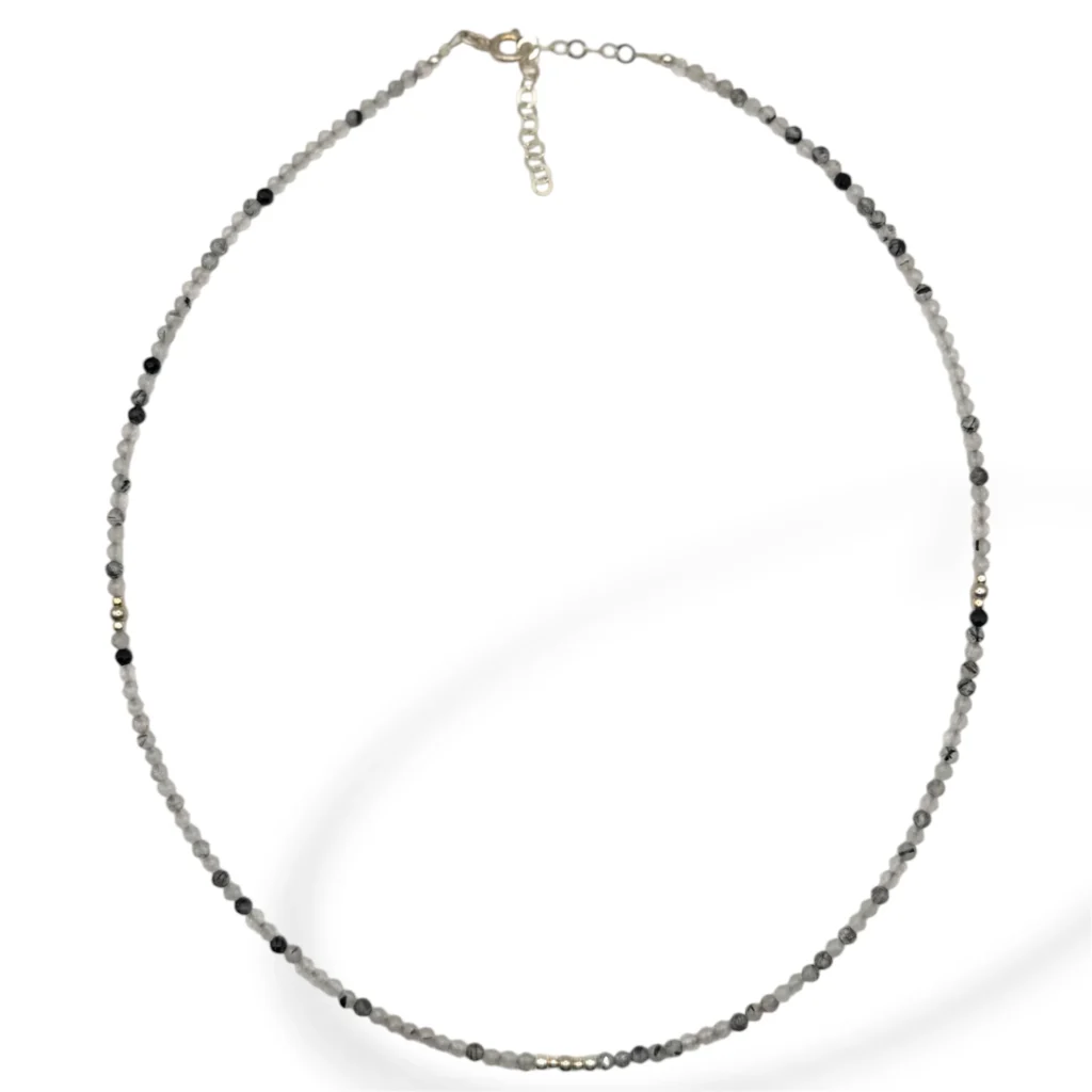 Collar de Cuarzo Turmalinado facetado y Plata.