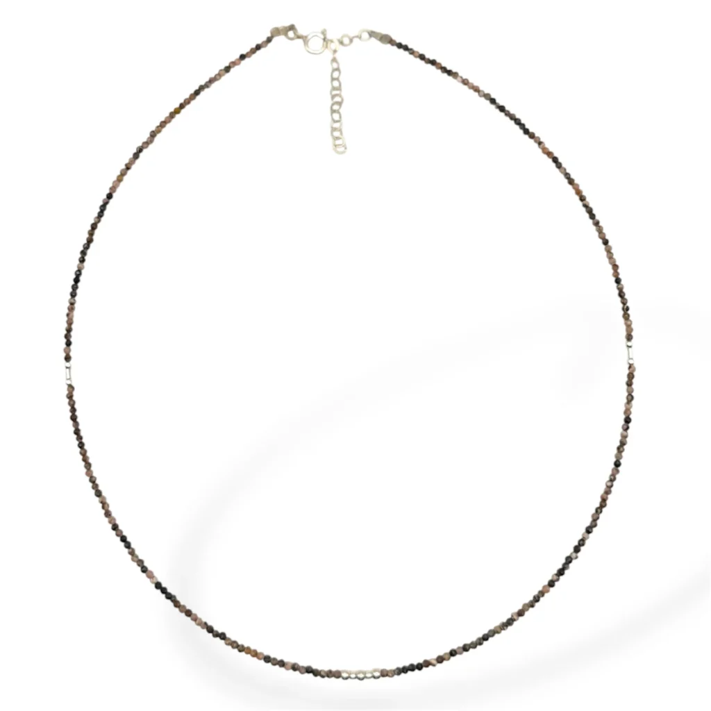 Collar de Rodonita Facetada y Plata.
