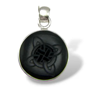 DIJE OBSIDIANA NEGRA CON NUDO DE BRUJA