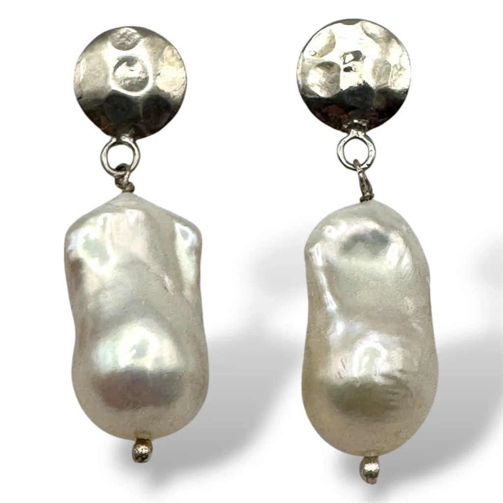 Aretes de Perla Barroca y Plata.