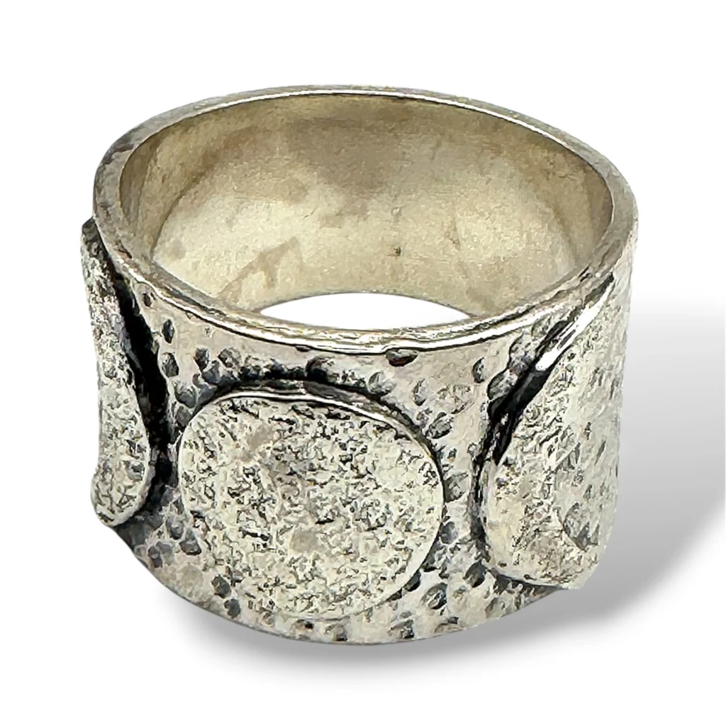 Anillo de Plata con diseño de Fase Lunar. Medida 8.
