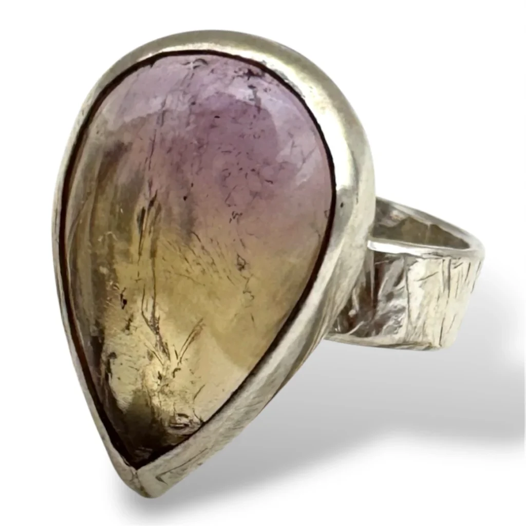 Anillo de Plata con Bolivianita. Medida 6,5.